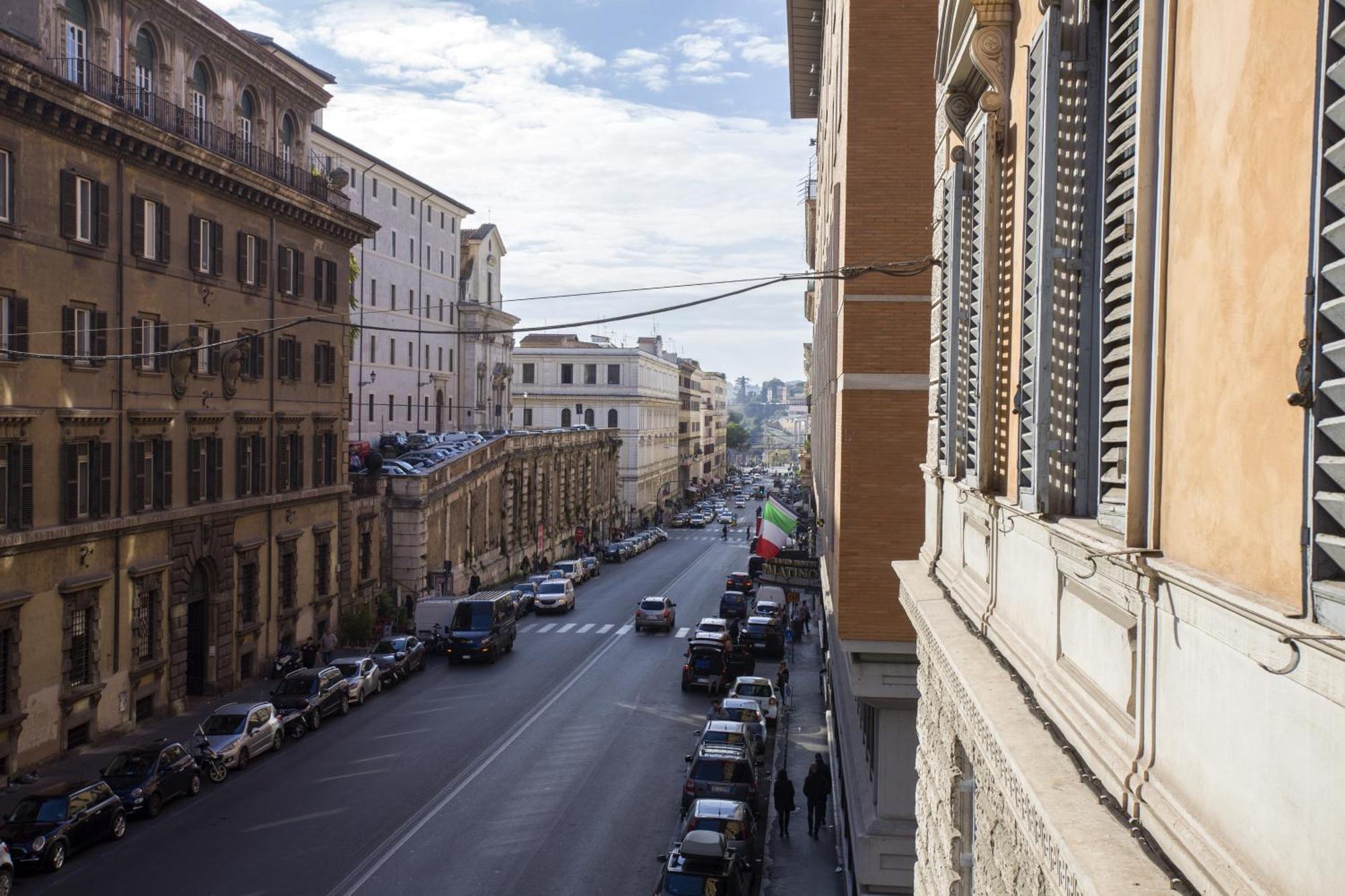 Colosseo Prestige Rooms Roma Exterior foto