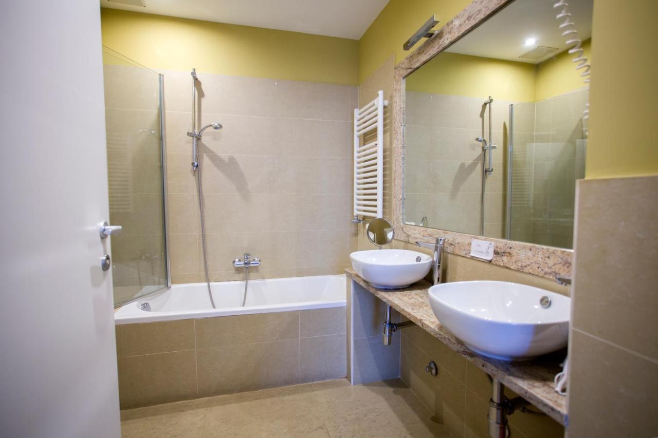 Colosseo Prestige Rooms Roma Exterior foto